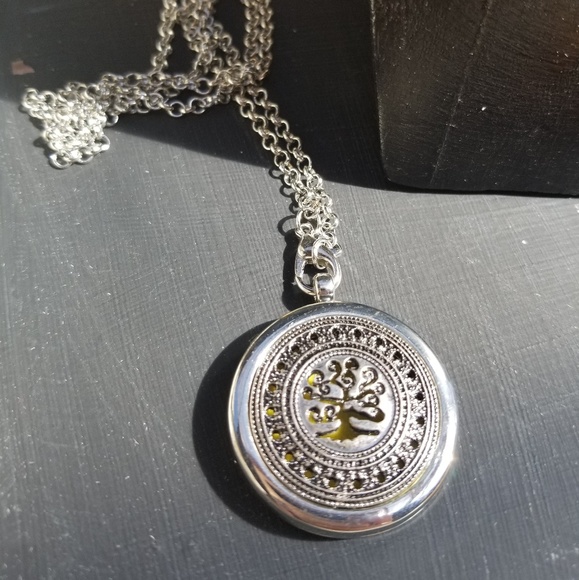 Tree of Life Locket Necklace - Picture 2 of 7